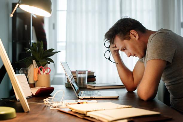 Căng thẳng, stress cũng khiến nam giới bị suy giảm ham muốn